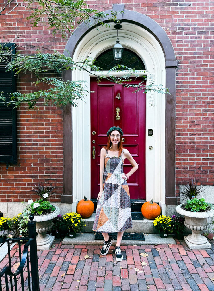 Quintessential door and street on Acorn Street in Boston