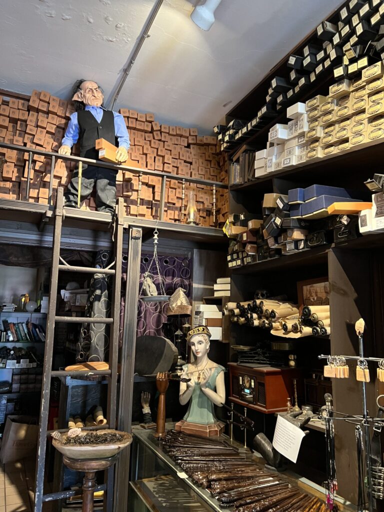 Wand shop in Salem